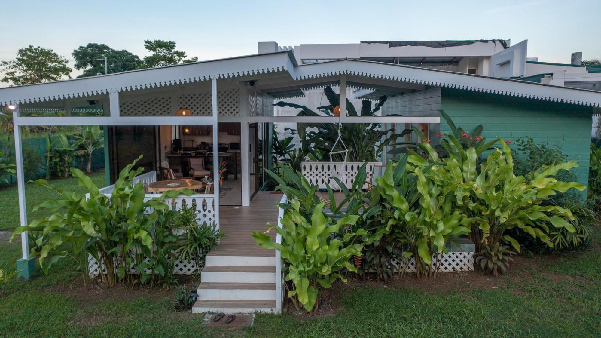 Namaitami Casa Hermosa Con Ac Y Piscina A Solo 650 Metros Del Parque Nacional Cahuita Eksteriør bilde