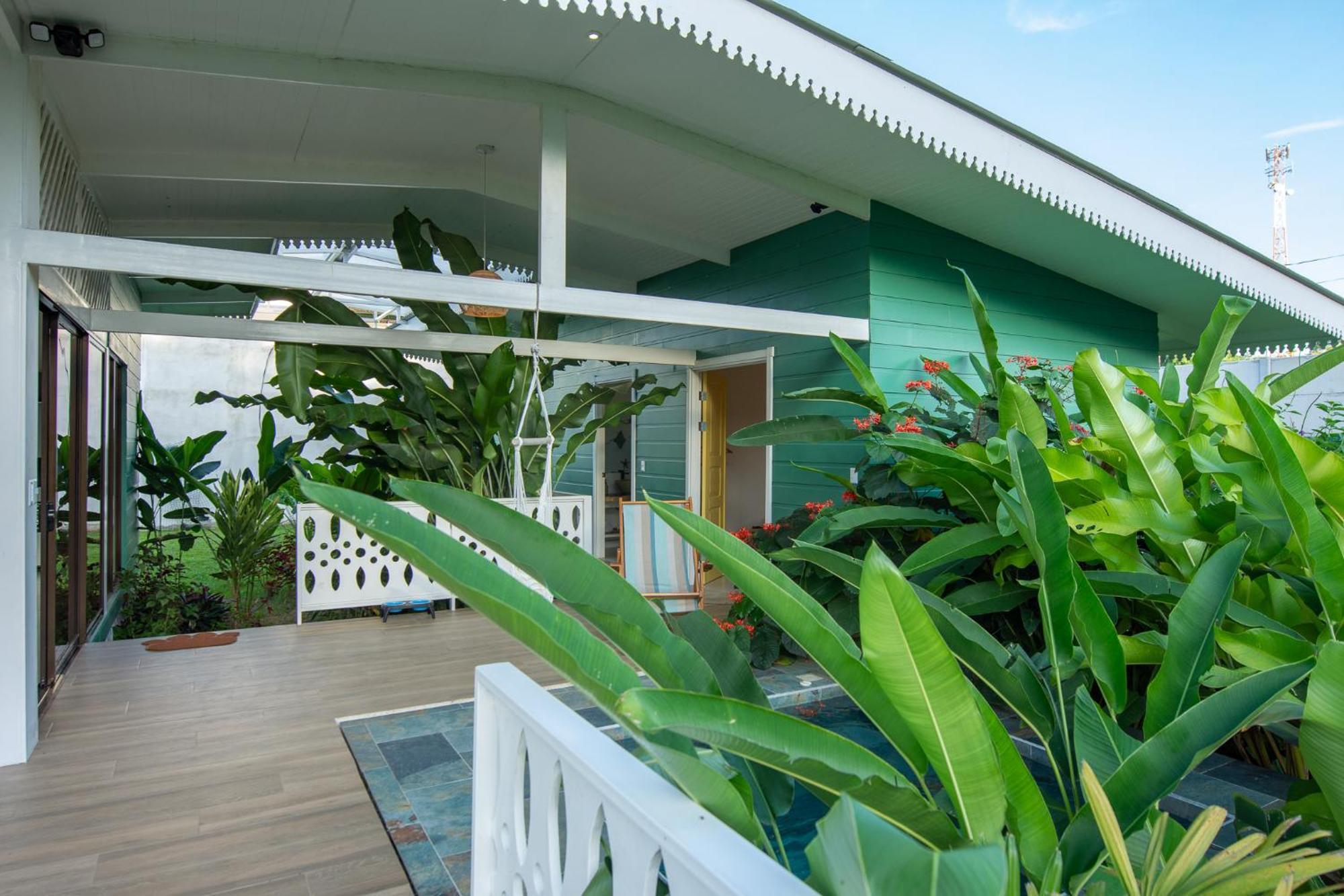 Namaitami Casa Hermosa Con Ac Y Piscina A Solo 650 Metros Del Parque Nacional Cahuita Eksteriør bilde